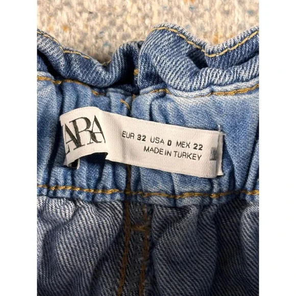 ZARA Womens Denim Jeans Paperbag Waist Cropped Raw Hem Med Wash Size 0 - Picture 3 of 9